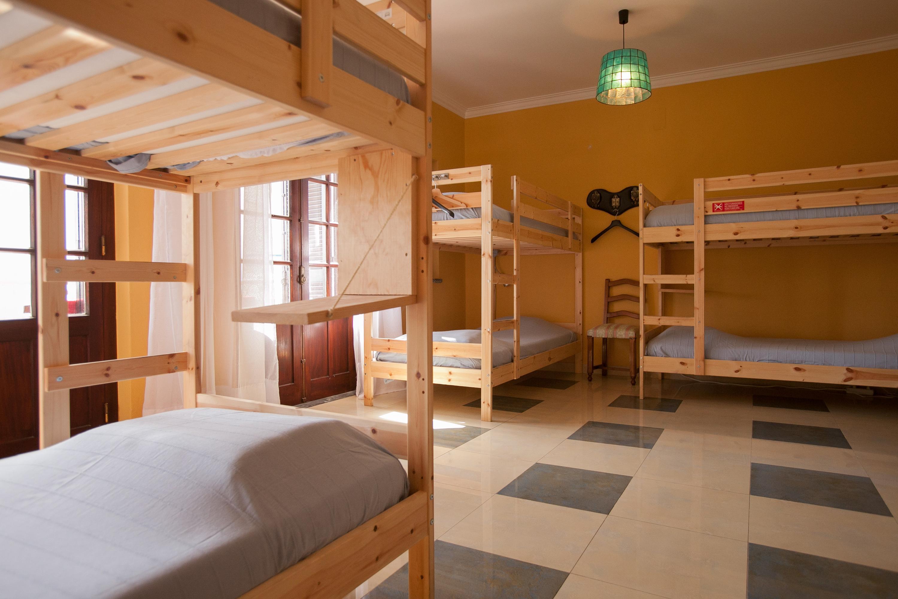 Ericeira Chill Hill Hostel & Private Rooms - Peach Garden Exteriör bild