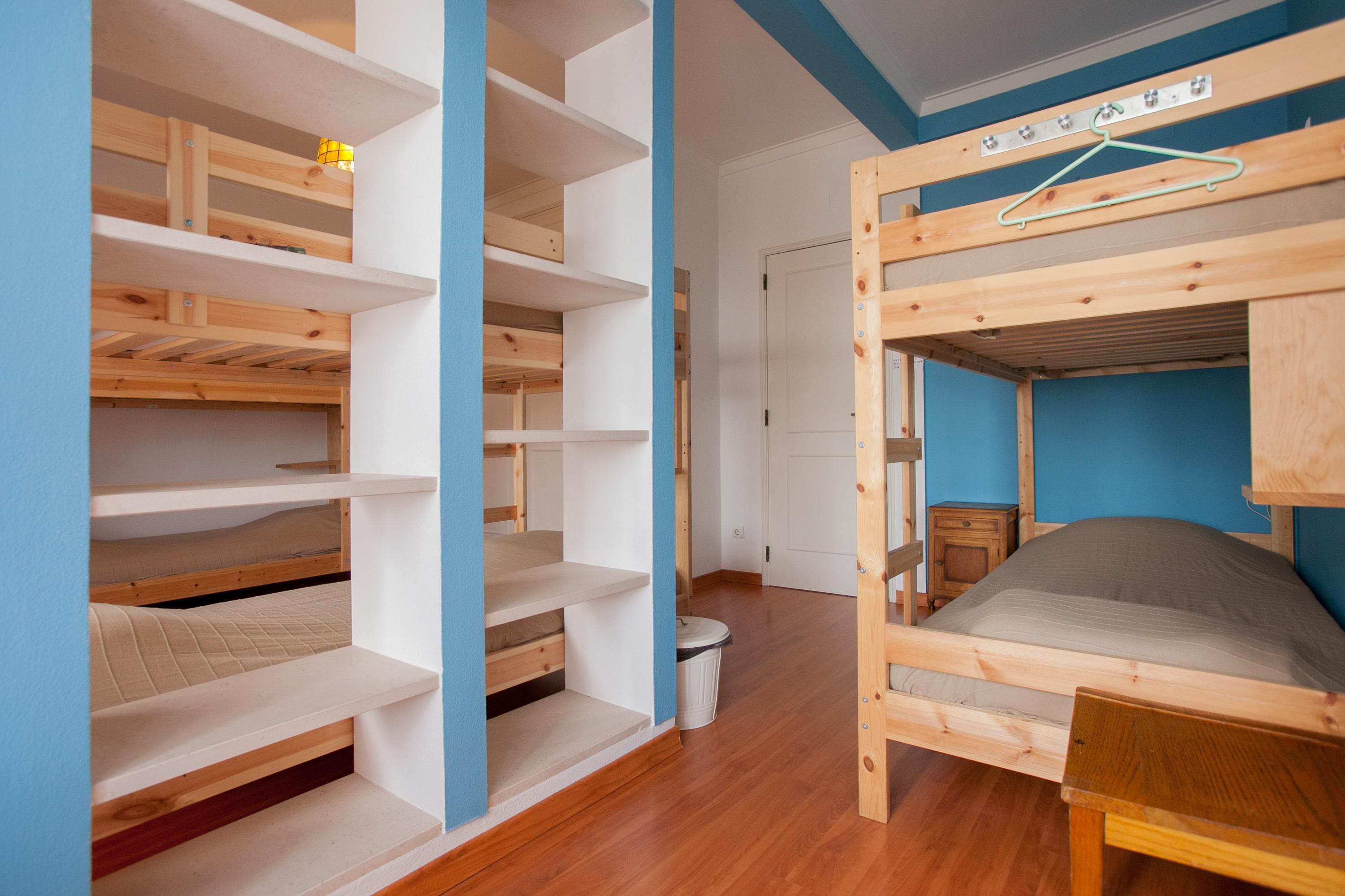 Ericeira Chill Hill Hostel & Private Rooms - Peach Garden Exteriör bild