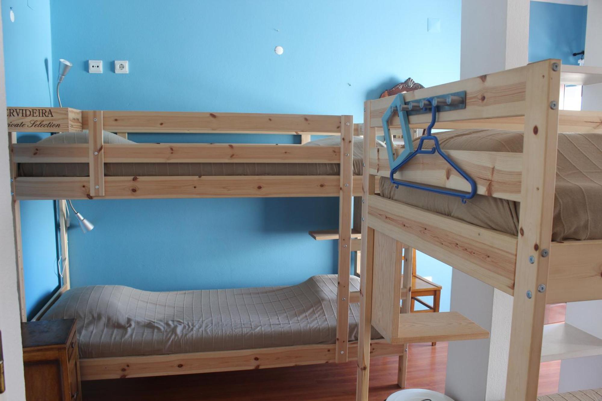 Ericeira Chill Hill Hostel & Private Rooms - Peach Garden Rum bild