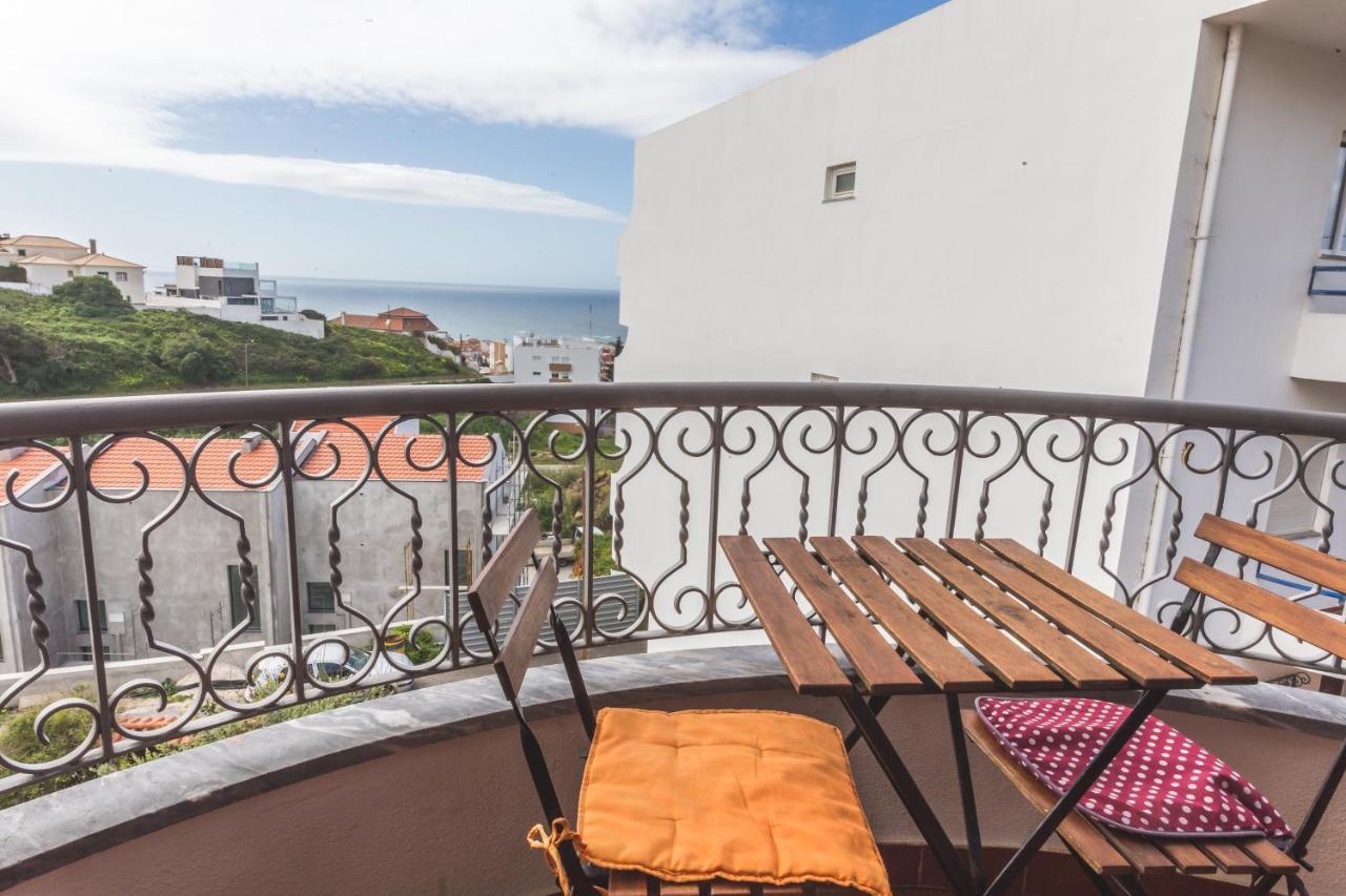 Ericeira Chill Hill Hostel & Private Rooms - Peach Garden Exteriör bild