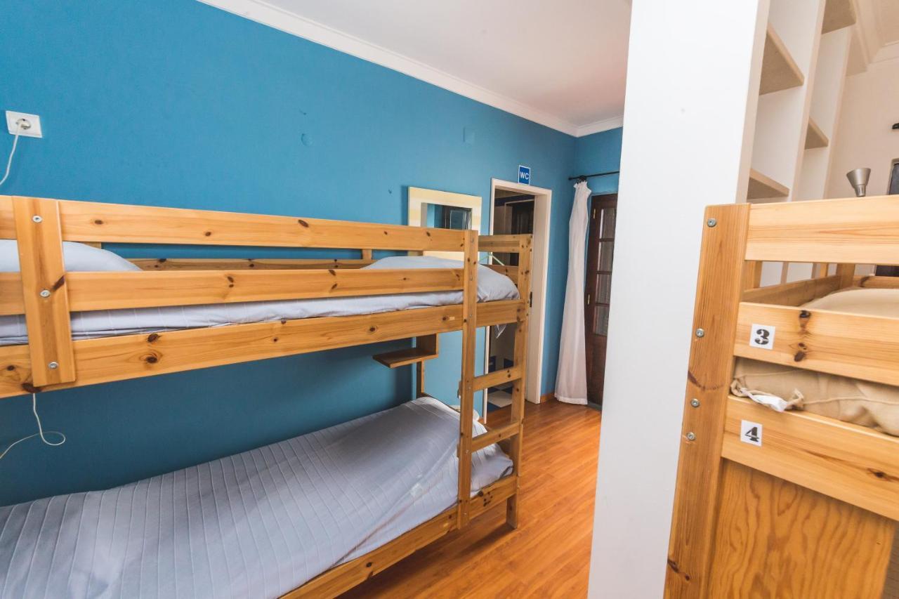 Ericeira Chill Hill Hostel & Private Rooms - Peach Garden Exteriör bild
