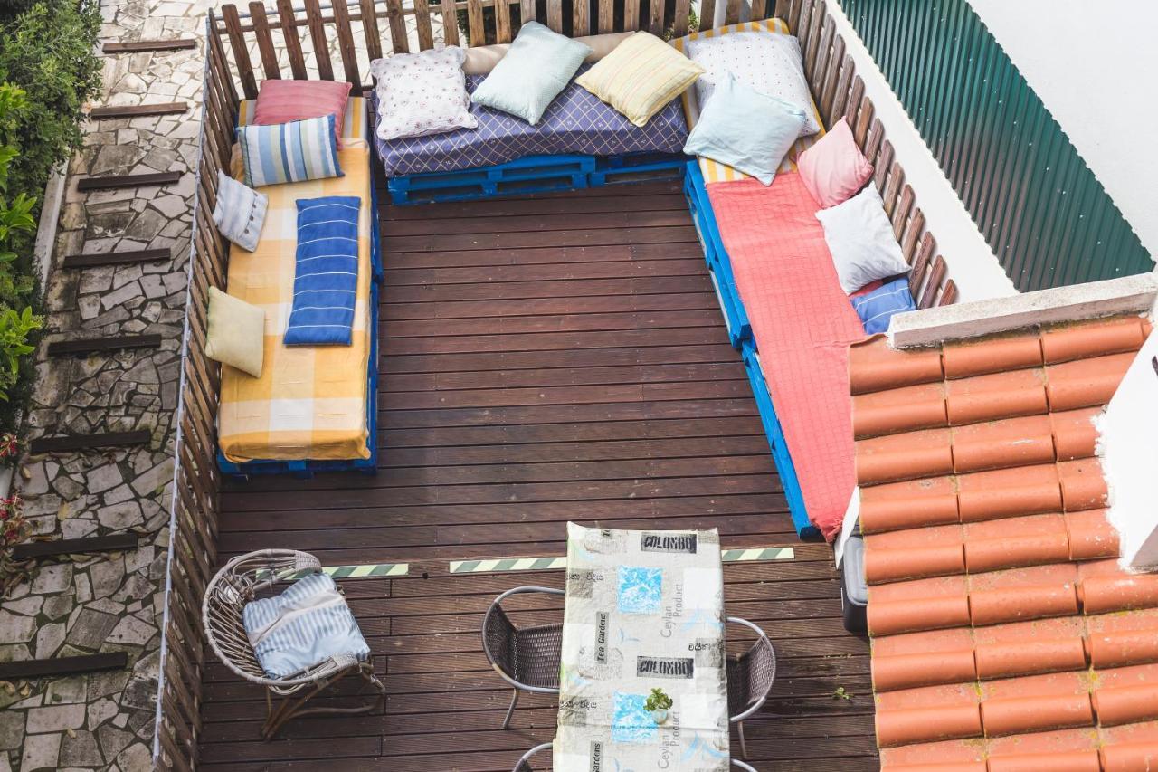 Ericeira Chill Hill Hostel & Private Rooms - Peach Garden Exteriör bild